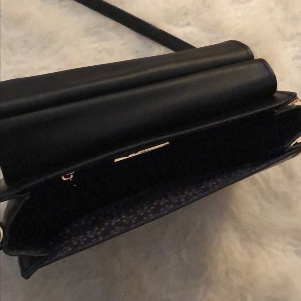 Crossbody Bag - Picture 4 of 5